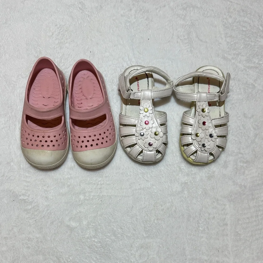Girls size 9 summer shoes. Mary Jane water shoe and fisherman sandal